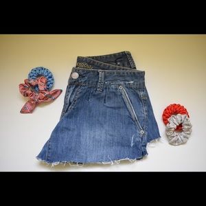 Old American Eagle size 2 Jean shorts!